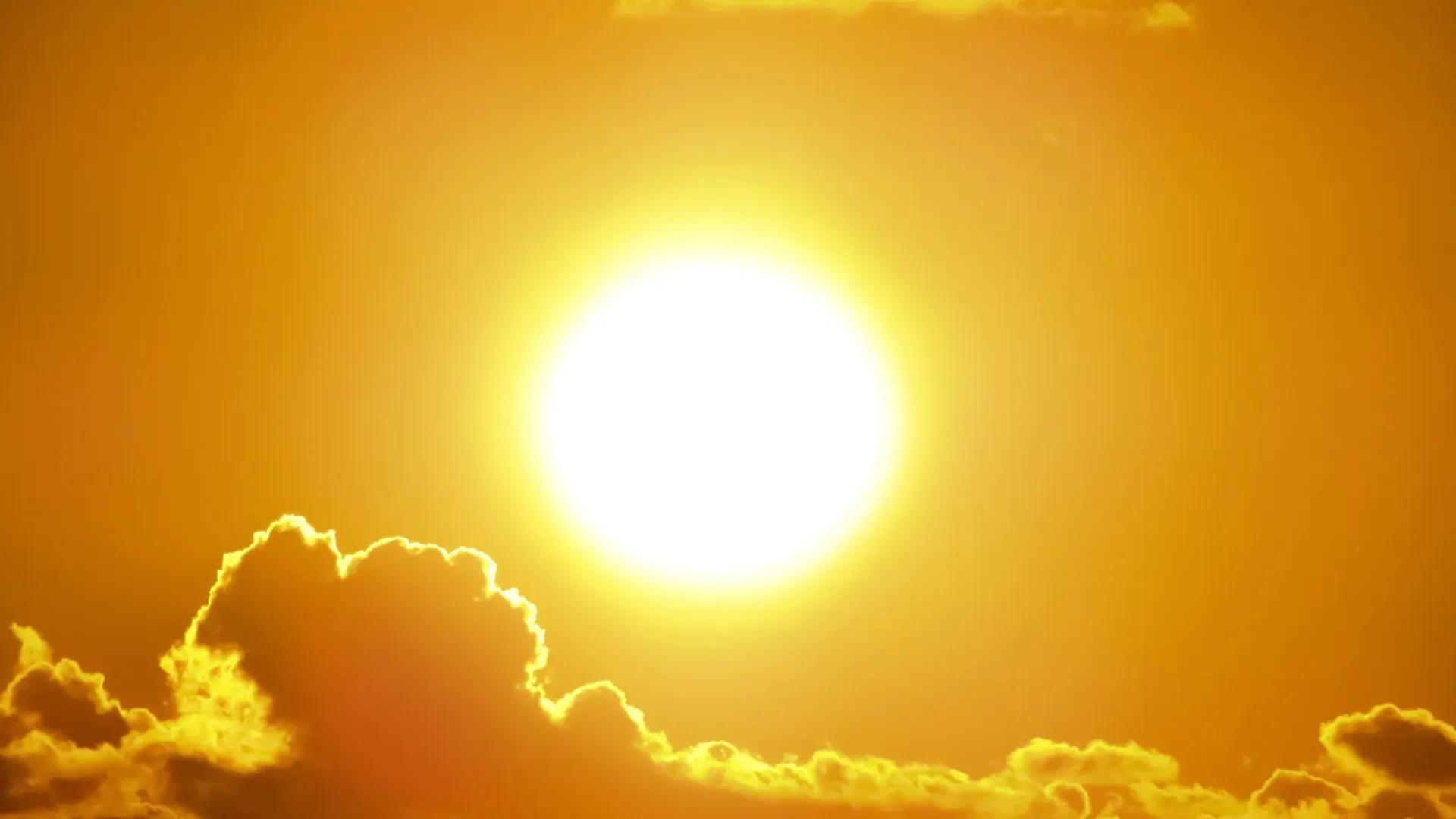 ព្រះ​អាទិត្យ​តែមួយ