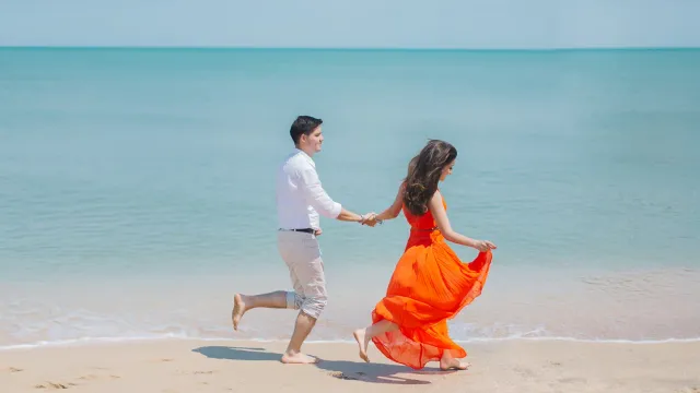 ព្រះបានផ្សំផ្គុំ